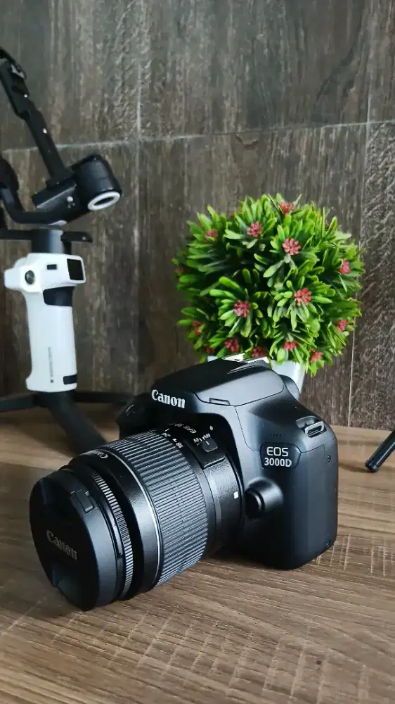 400 Klik/Rare | DSLR 3000D 4000D WIFI DSLR 100D DSLR 1500D LIKENEW