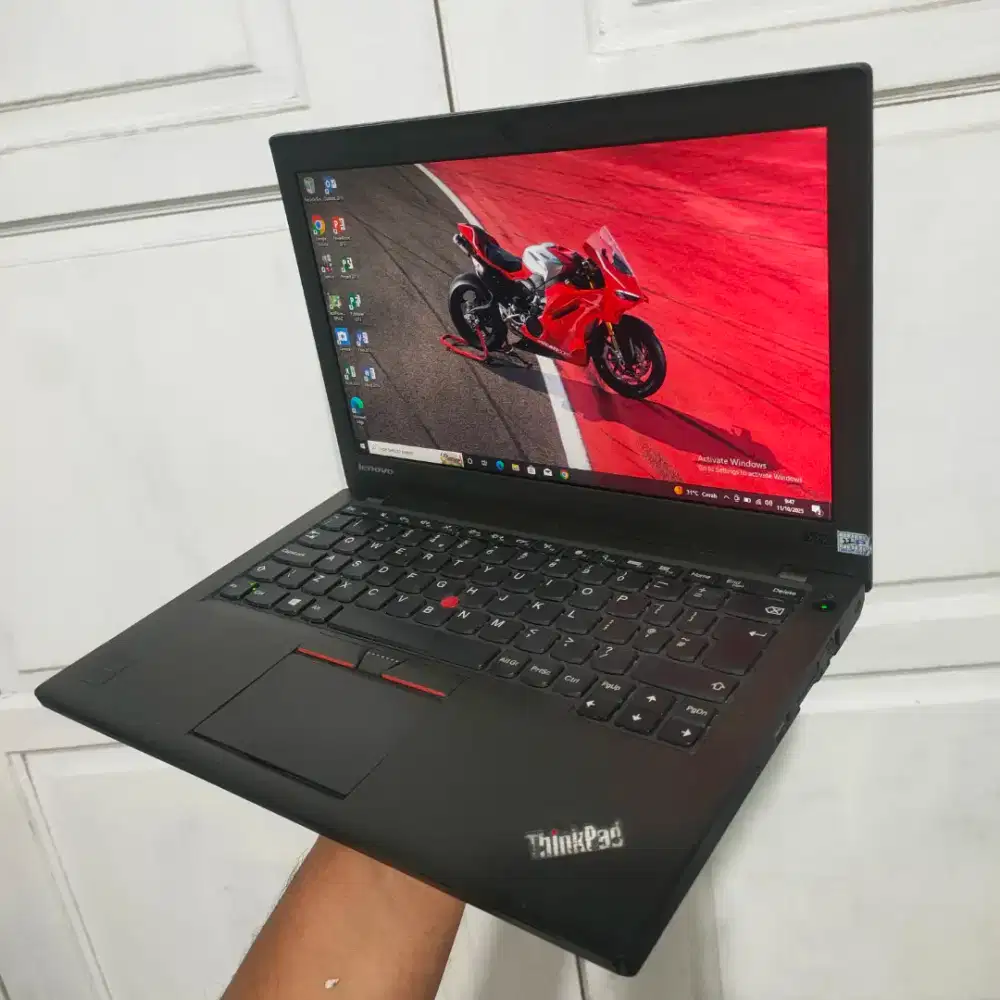 Lenovo Thinkpad X250 Core i5 5200U Ram 8GB SSD 256GB