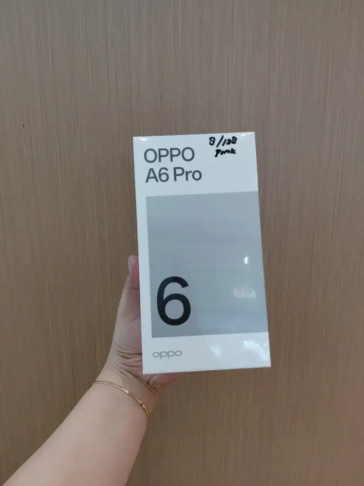 Oppo A6 Pro 8/128 kredit dp 0 bunga 0% syarat KTP