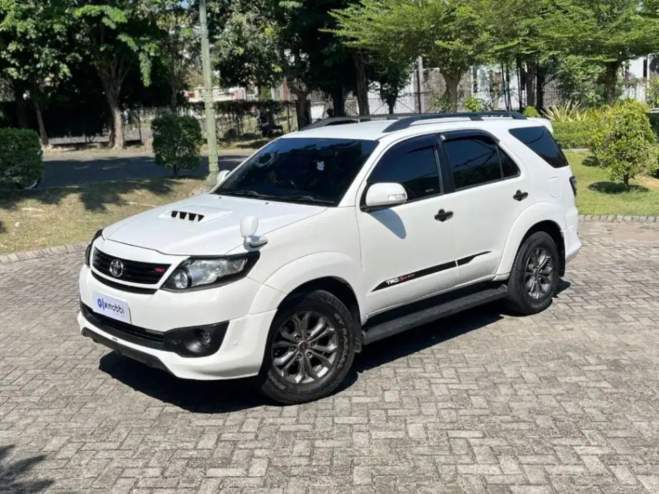 TOYOTA FORTUNER 2.5 G VNT TRD DIESEL MATIC 2014