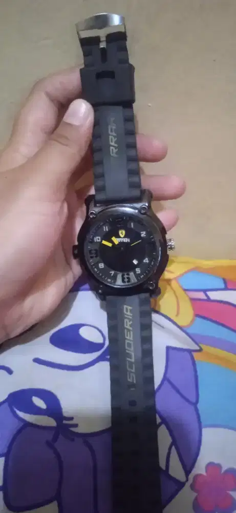 jam tangan ferrari