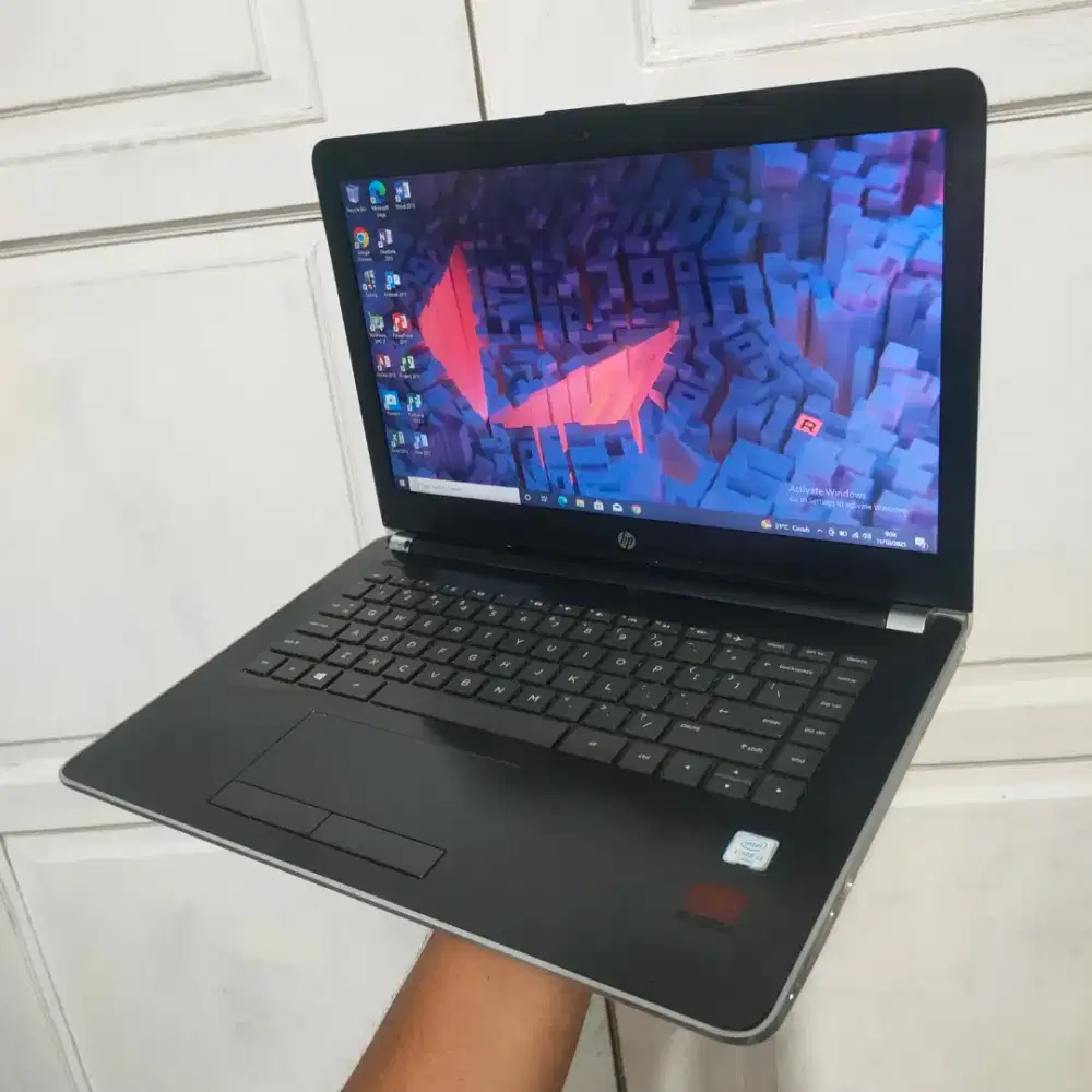 Laptop HP 14 bs503TX Core i3 Gen 6 Dual VGA Radeon R5 2GB