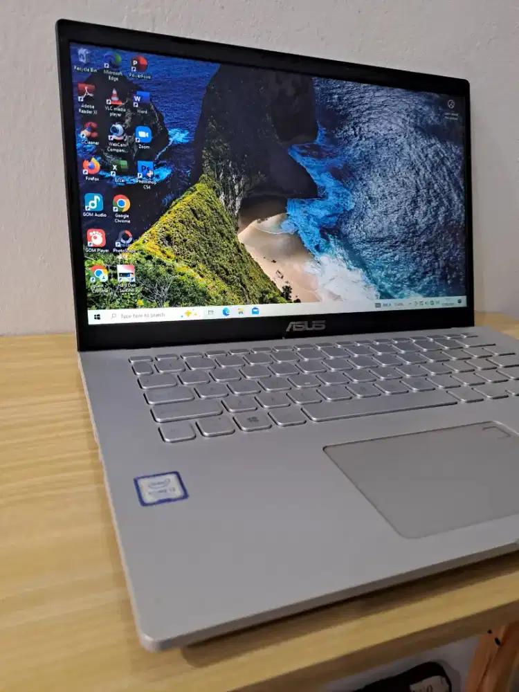 Asus A409UA [thn 2019] intel core i3 gen 7 ram 4 ssd 256gb