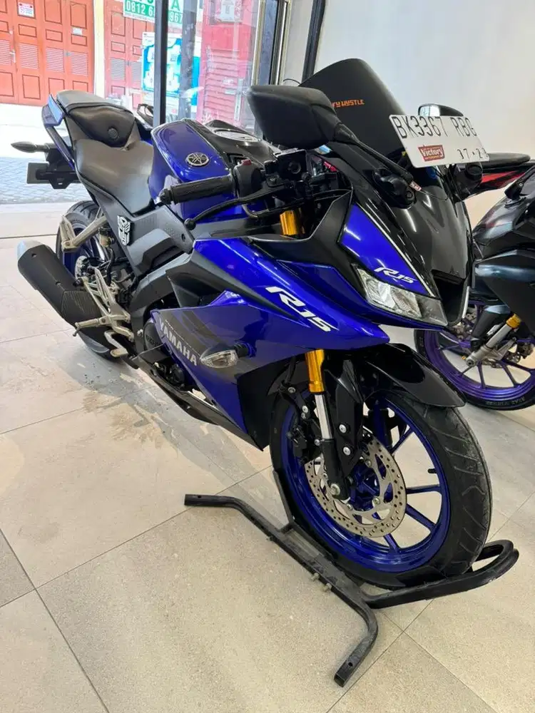 Yamaha YZF R15 V3 tahun 2019 warna Biru R15V3 155 CC Sport Bike Blue