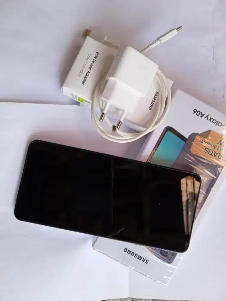 SAMSUNG A06 RAM 4/64 GB