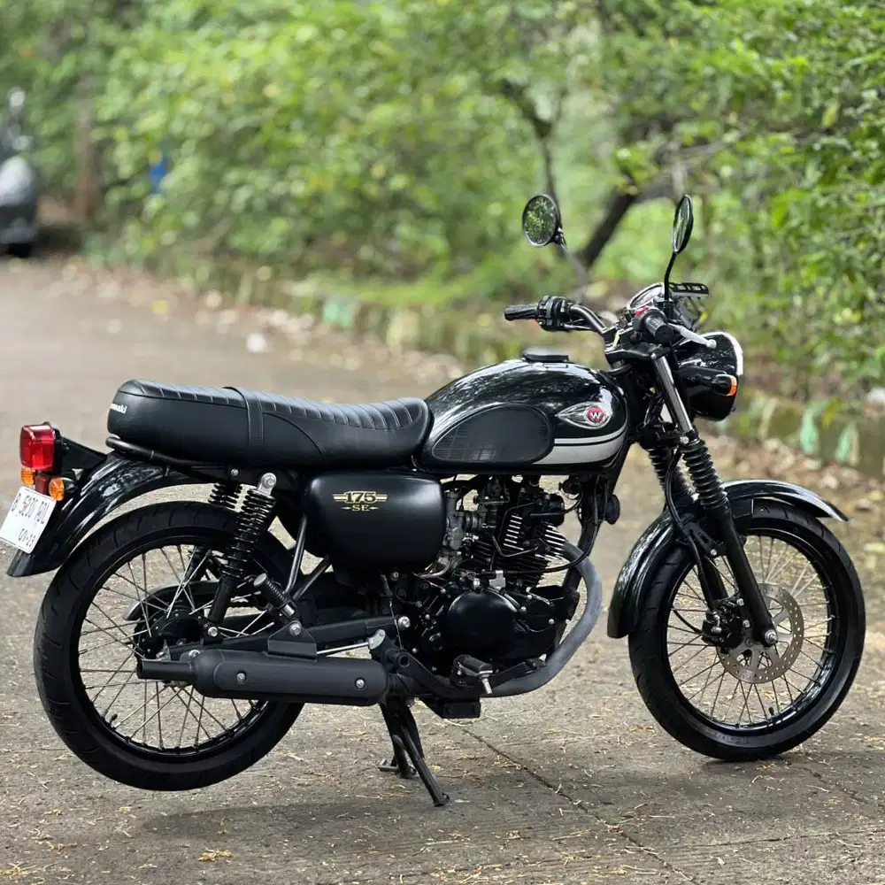 ANTIK! KAWASAKI W175 SE HITAM 2019 KM 11K PAJAK PANJANG SIAP GAS