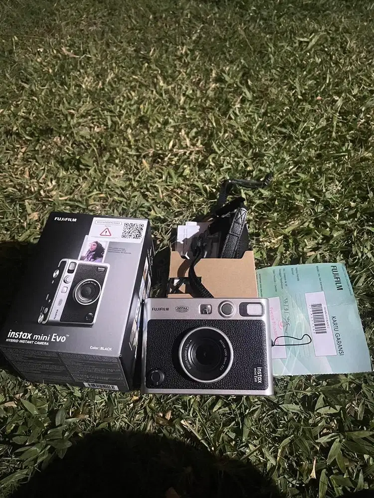 fuji film instax mini evo