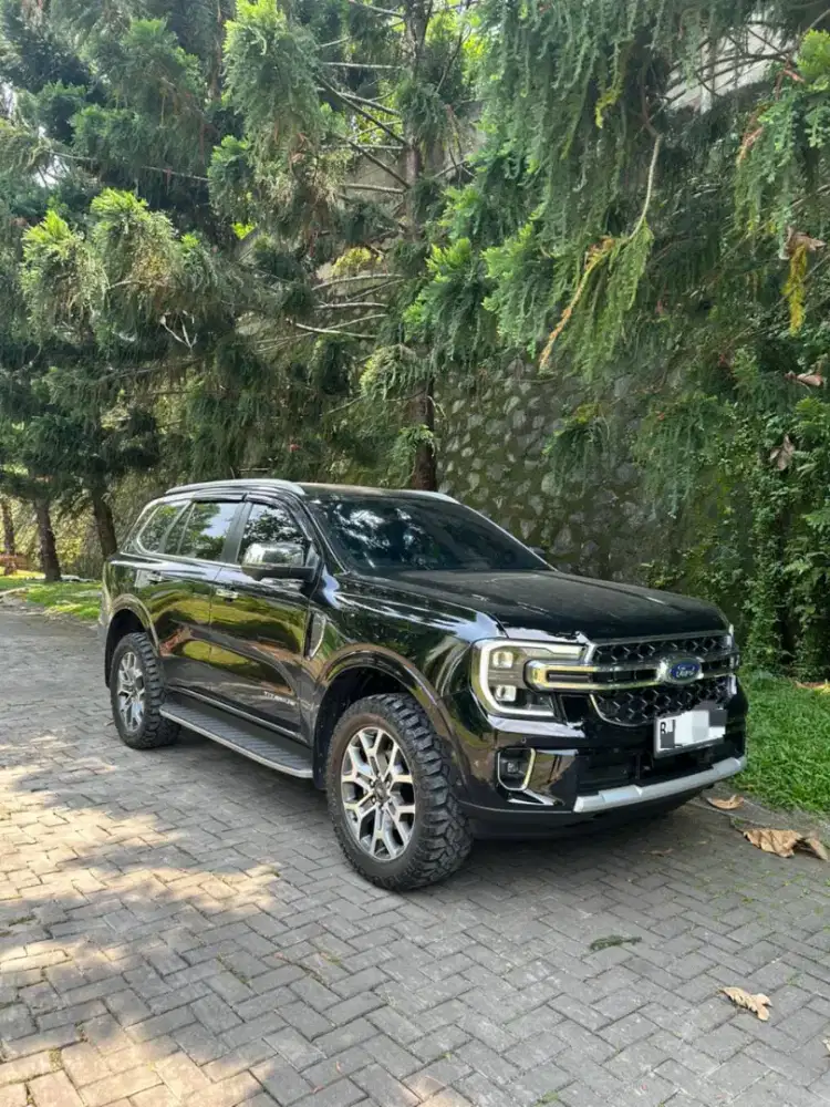 Ford Everest Titanium 2024 Mulus