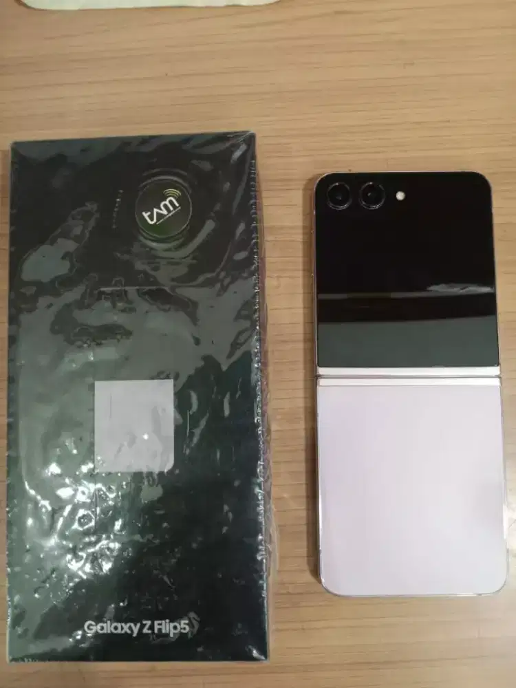 Samsung Z Flip5 ( Second )