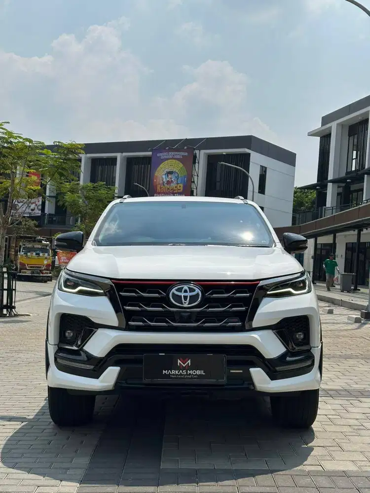 Toyota Fortuner VRZ TRD 2.4 AT 2021