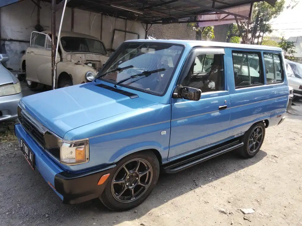 Toyota Kijang 1987 Bensin