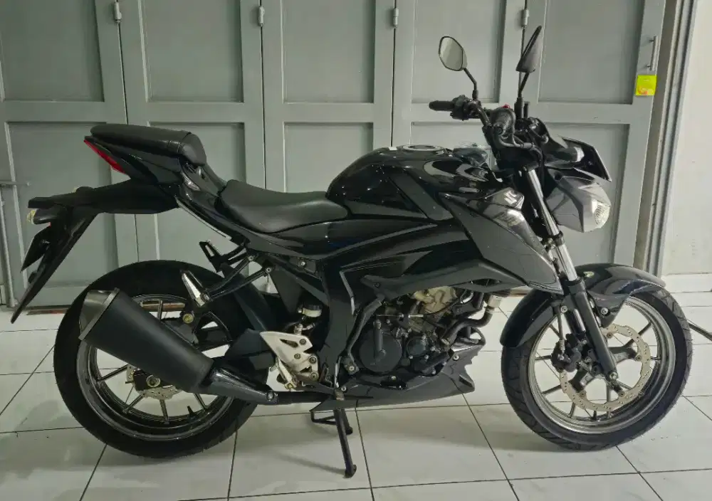 Suzuki GSX S150 2018 Hitam Mulus Siap Pakai Like New