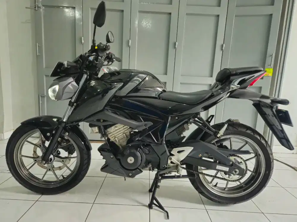 Like New Suzuki GSX 150 Tahun 2018 Hitam Mulus Siap Pakai