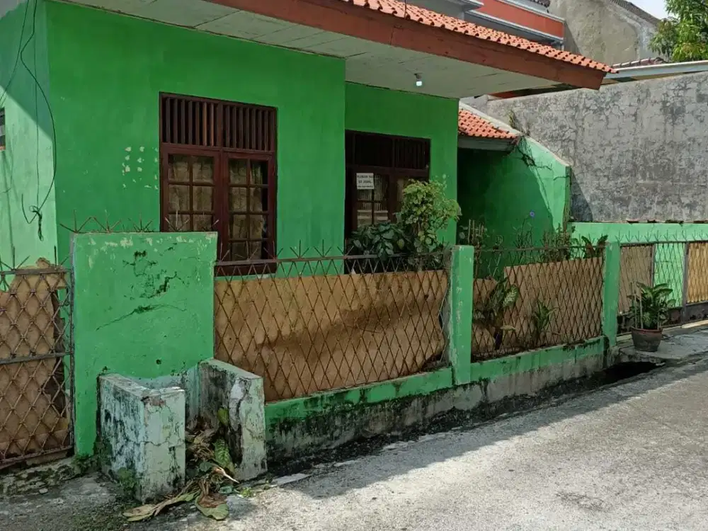 di jual rumah daerah Pulomas Jakarta timur