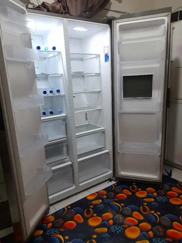 Dijual kulkas 2pintu merk smsung normal