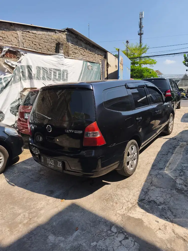 Nissan Grand livina 1.5 XV Matic 2007 Hitam