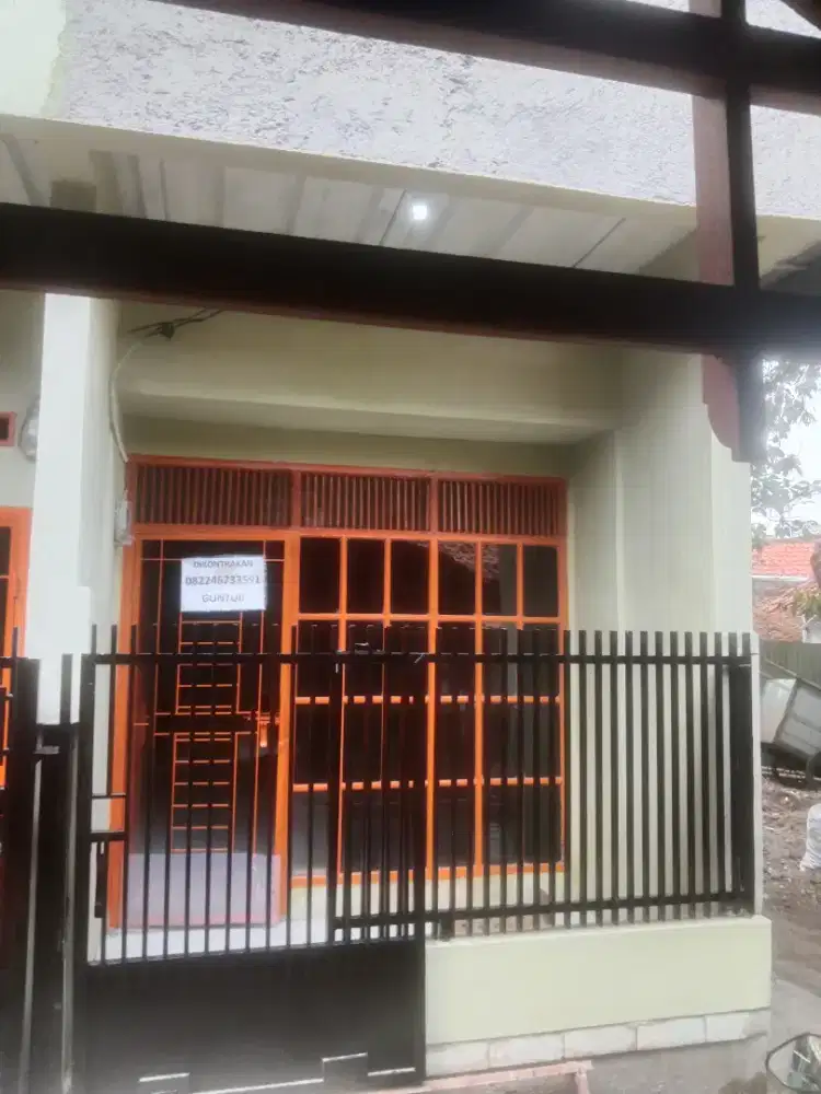 Di Kontrakan 2 unit Rumah  1 unit kamar 2 dan 1 unit kamar 3