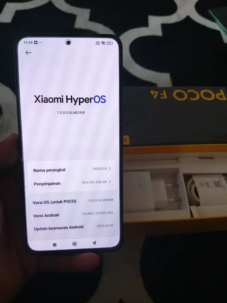 Poco F4 ram 8/256 like new