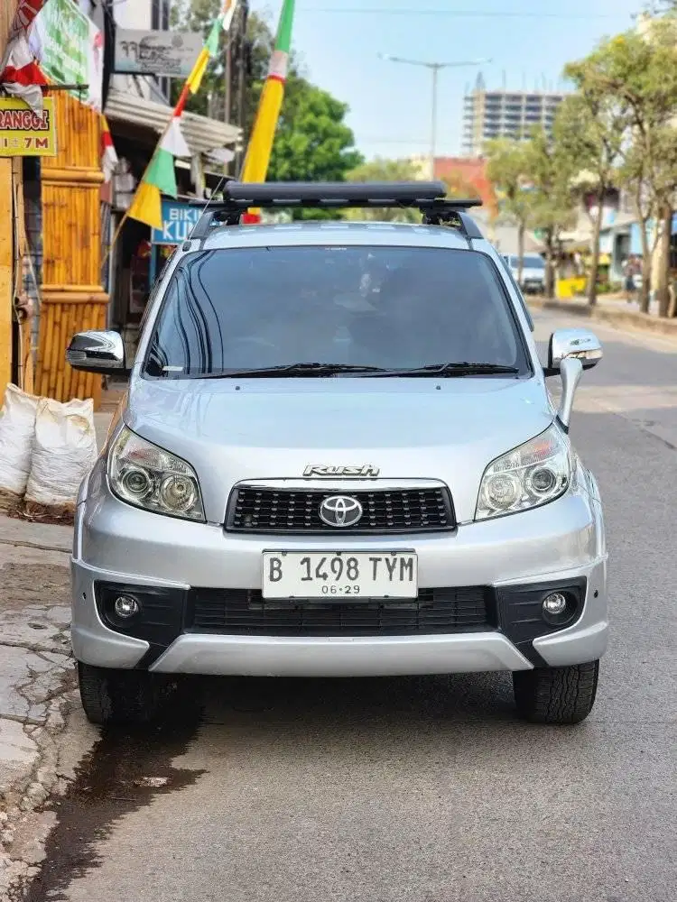 RUSH S TRD AT 2014 UNIT ISTIMEWA PAJAK PANJANG LOW KM GRESH !