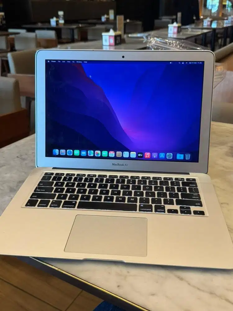 MacBook Air 13” 2017 i5 1.8GHz 8GB 128GB SSD