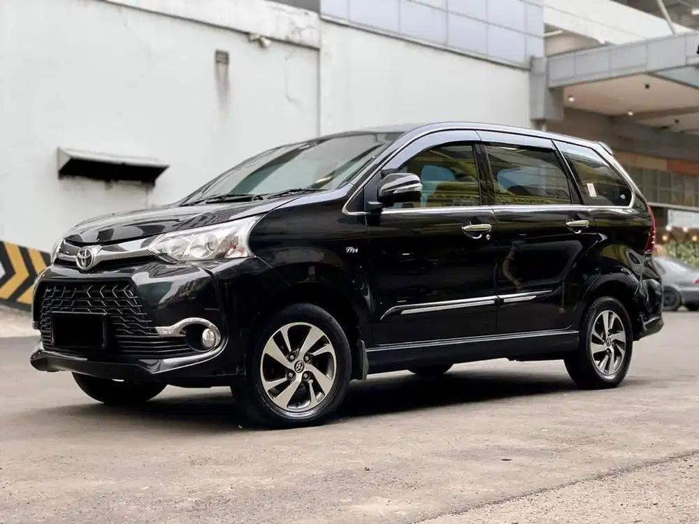 (Tgn pertama)Avanza Veloz 1.5 AT 2015 2016