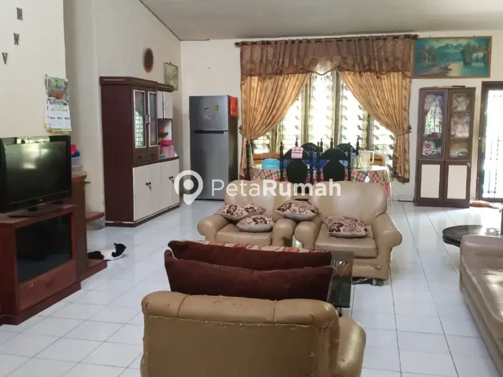 DIJUAL RUMAH JALAN PERINTIS KEMERDEKAAN