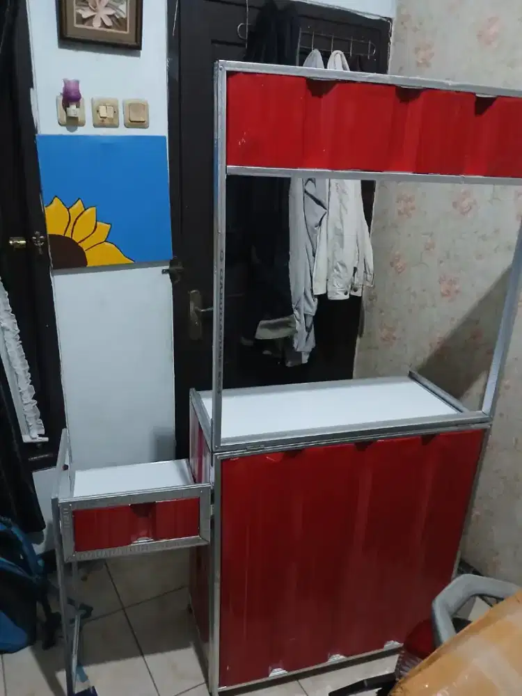 booth stand lipat