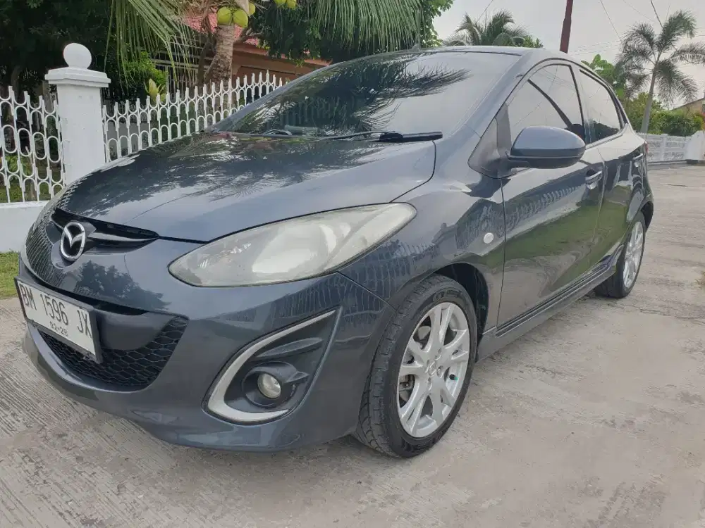 Mazda 2 HB AT 2012