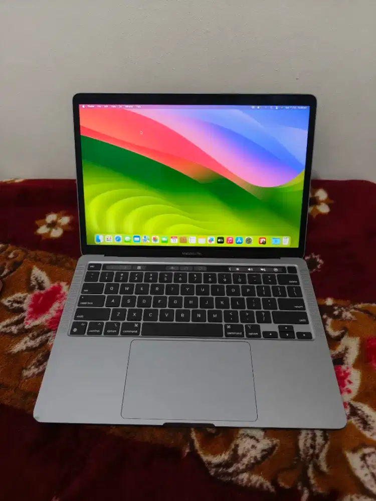 Macbook pro m1 2020 8/256