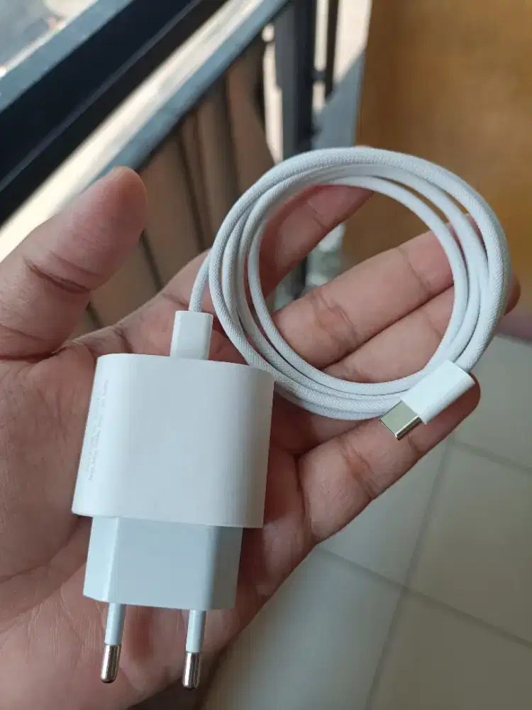 Charger IP 15 C to C
