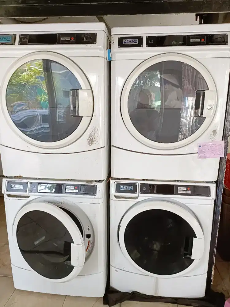 Dijual 2 set mesin cuci pengering Laundry Maytag