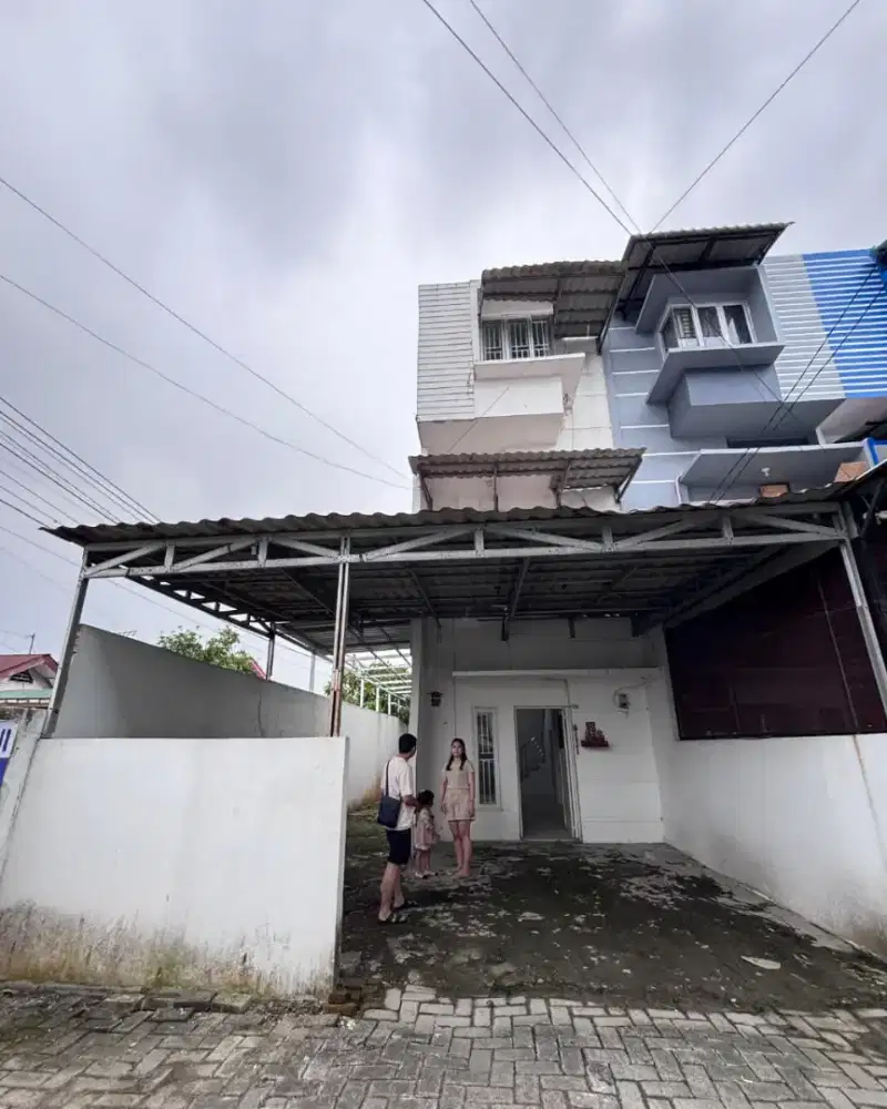 DISEWAKAN/DIKONTRAKAN RUMAH AYAHANDA