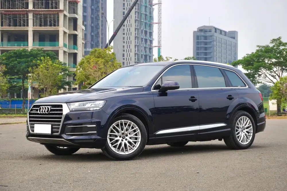 Special Buy Audi Q7 3.0 TFSI Quattro AWD 2015 Biru Blue DP Ringan