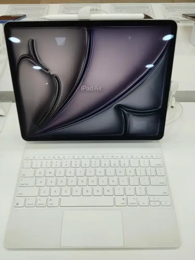 Ipad Air 13 inci
