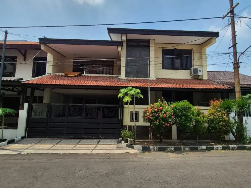 DIJUAL Rumah Darmo permai Timur Siap Huni Terawat