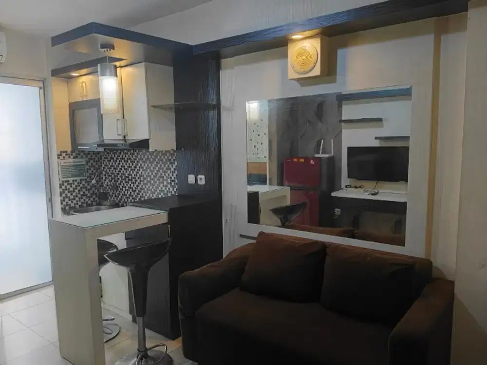 Disewakan Per Bulan. 2 BR. Full Furnished. Free IPL. Jakarta.