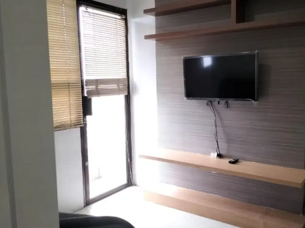 Disewakan Per Tahun. Tipe 2 BR. Full Furnished. Cawang.