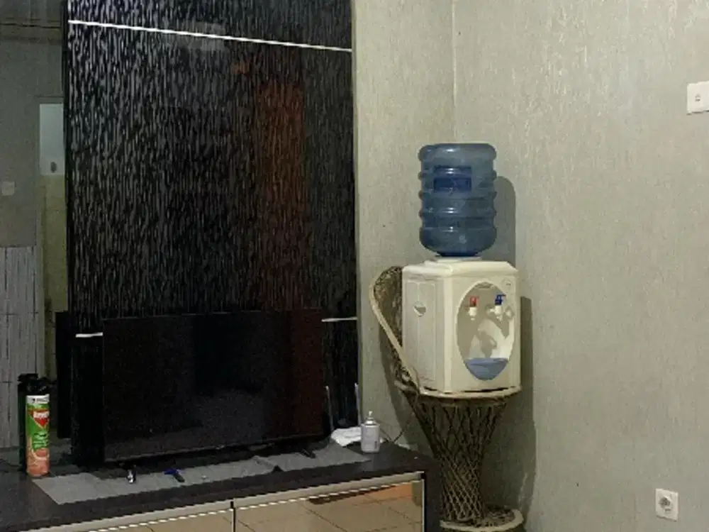 Disewakan Per 6 Bulan. 2 BR Modif Jadi 1. Full Furnished. Jakarta.