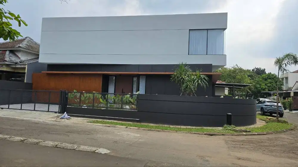 Dijual Rumah Mewah Brand New Single Gate Hadap Timur di BSD