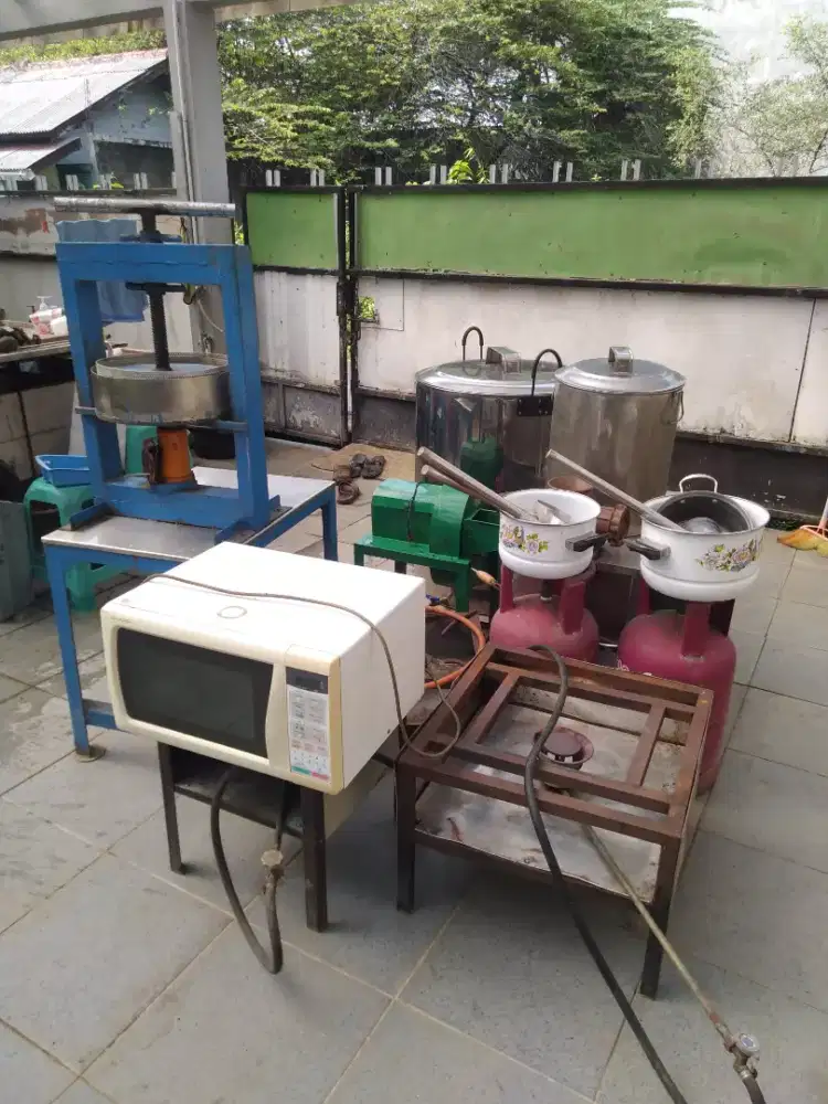 Jual seperangkat perabotan ex produksi minuman jahe
