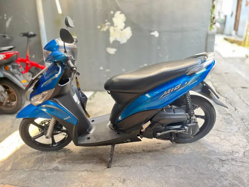 Mio J 2012 biru