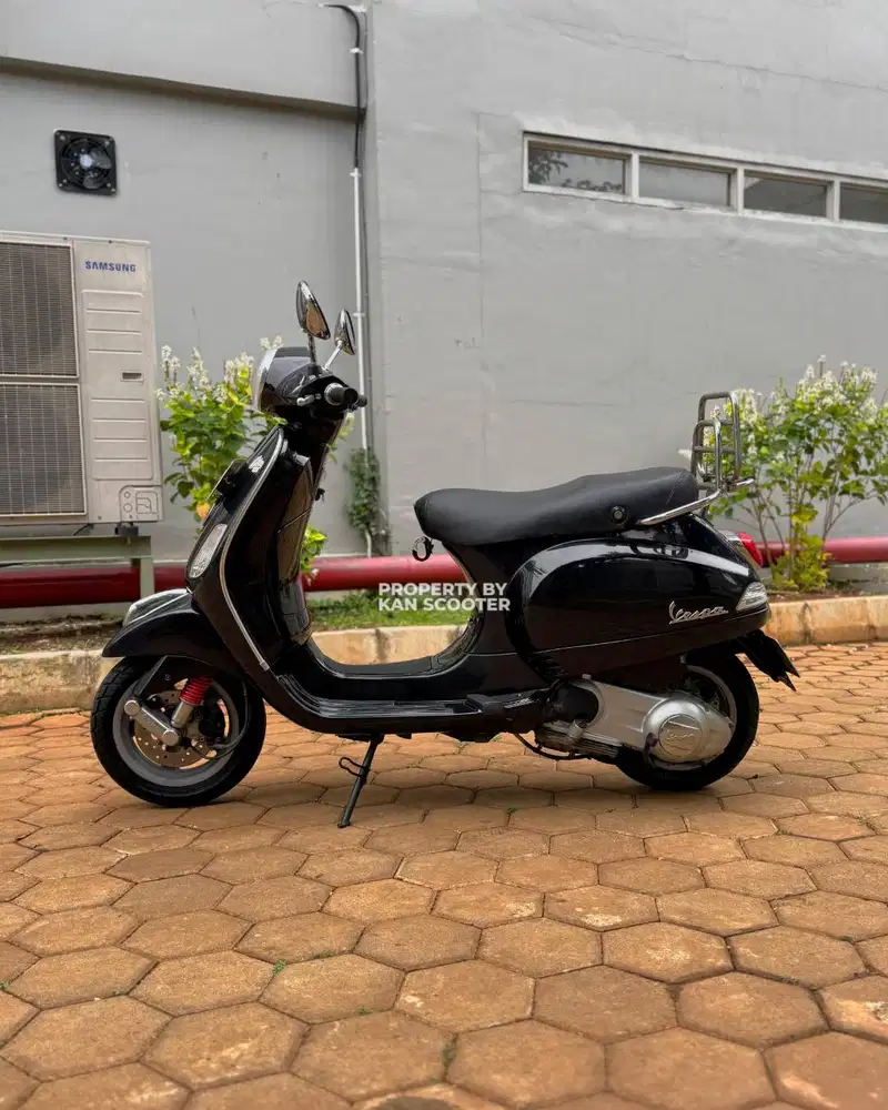VESPA LX 150 2V INJEKSI 2011 TERMURAH