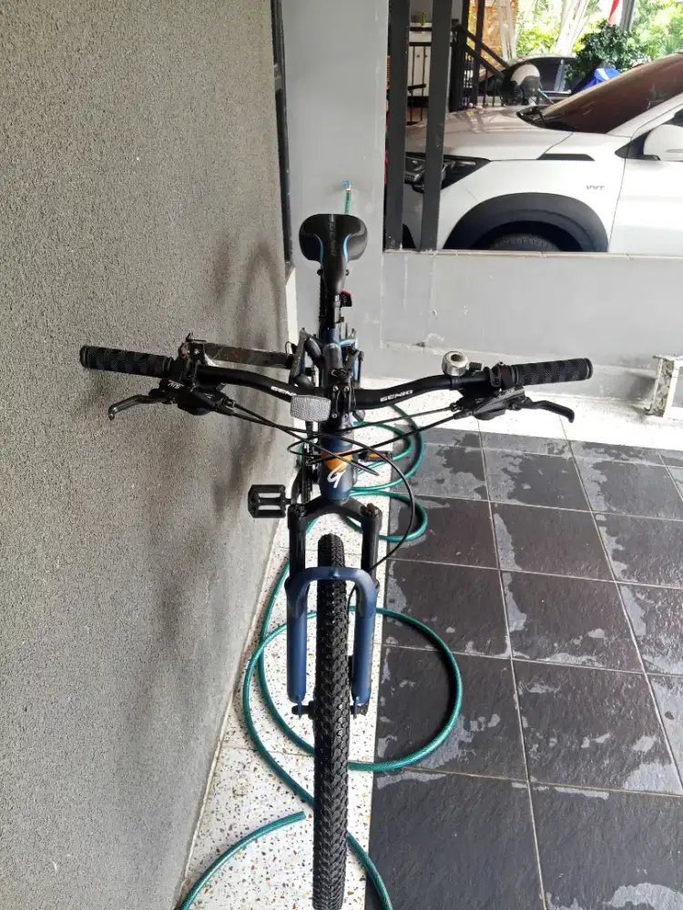 SEPEDA GENIO M-573