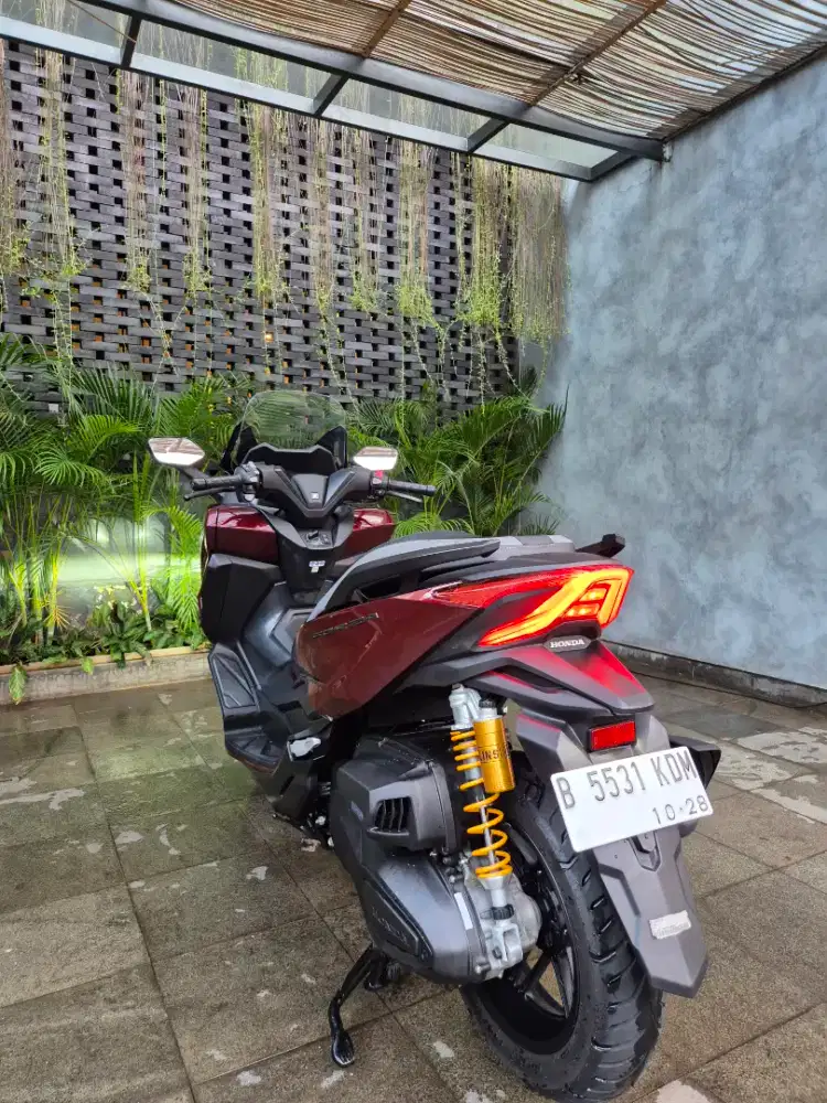 Honda forza 250 low km