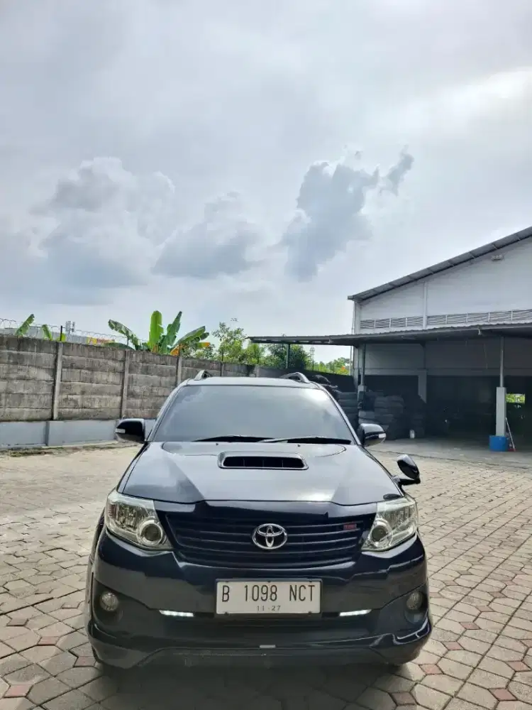 Fortuner 2013 G TRD VNT matic. Km 160rb