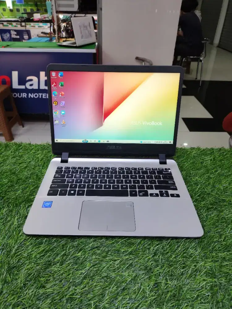 Jual Laptop Asus Vivobook