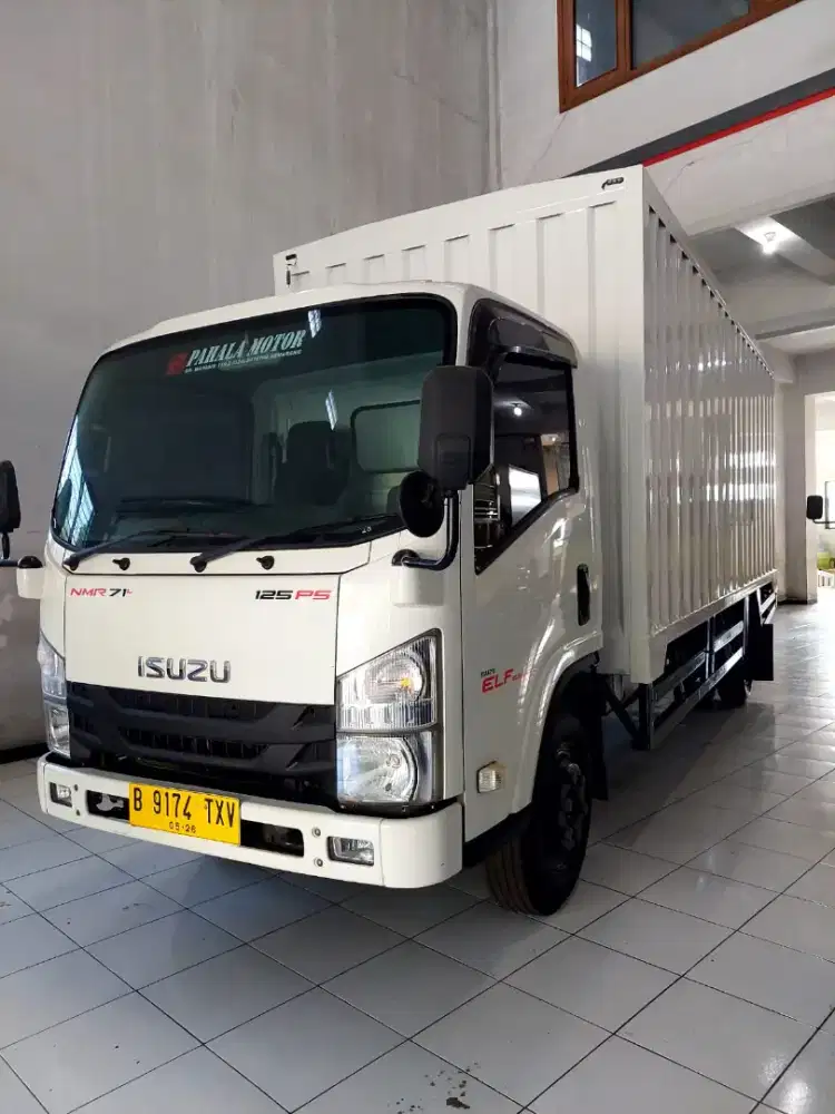 Isuzu Elf Giga NMR71  L