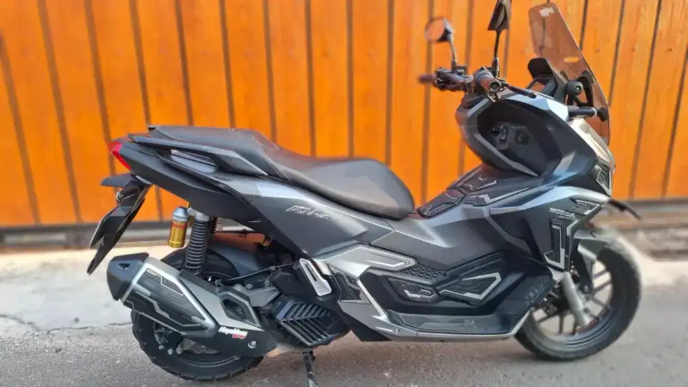 HONDA ADV 160 CBS LOW KM MULUS GRESS PAJAK