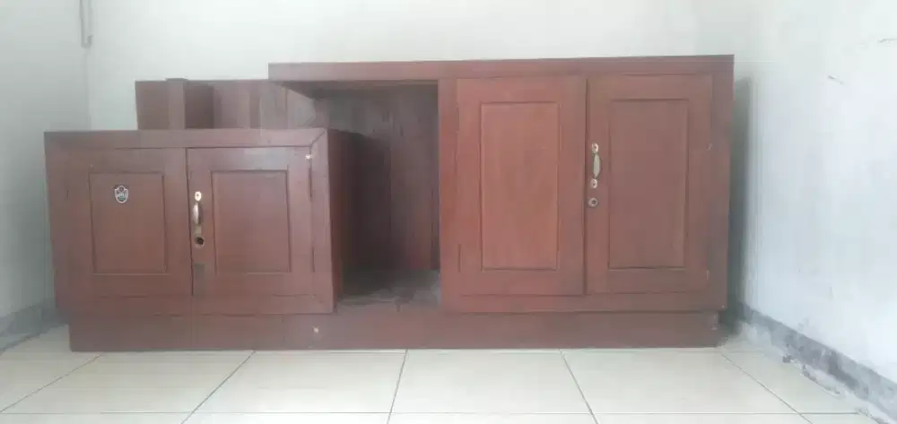 Lemari kayu jati model minimalis