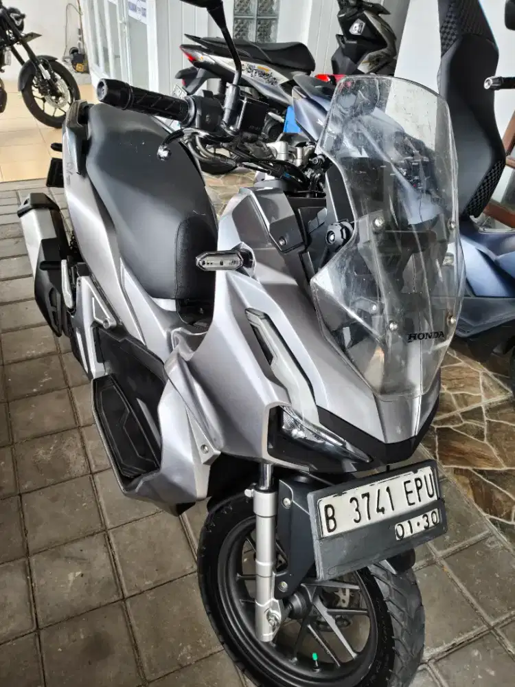 HONDA ADV 150 CBS 2019 MULUS PAJAK ON PANJANG MESIN SEHAT